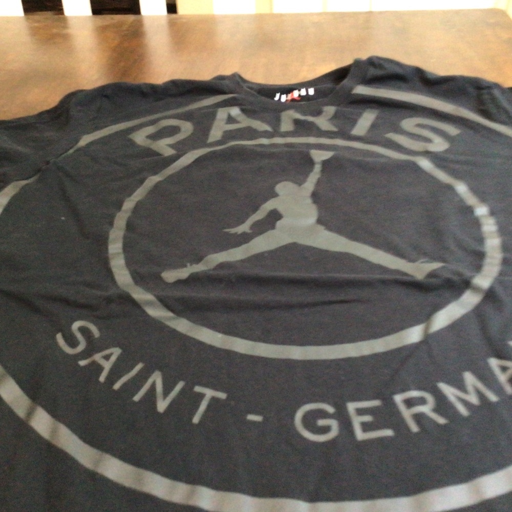 Michael Jordan Paris Saint-Germain T-shirt size 3X. Great shape.